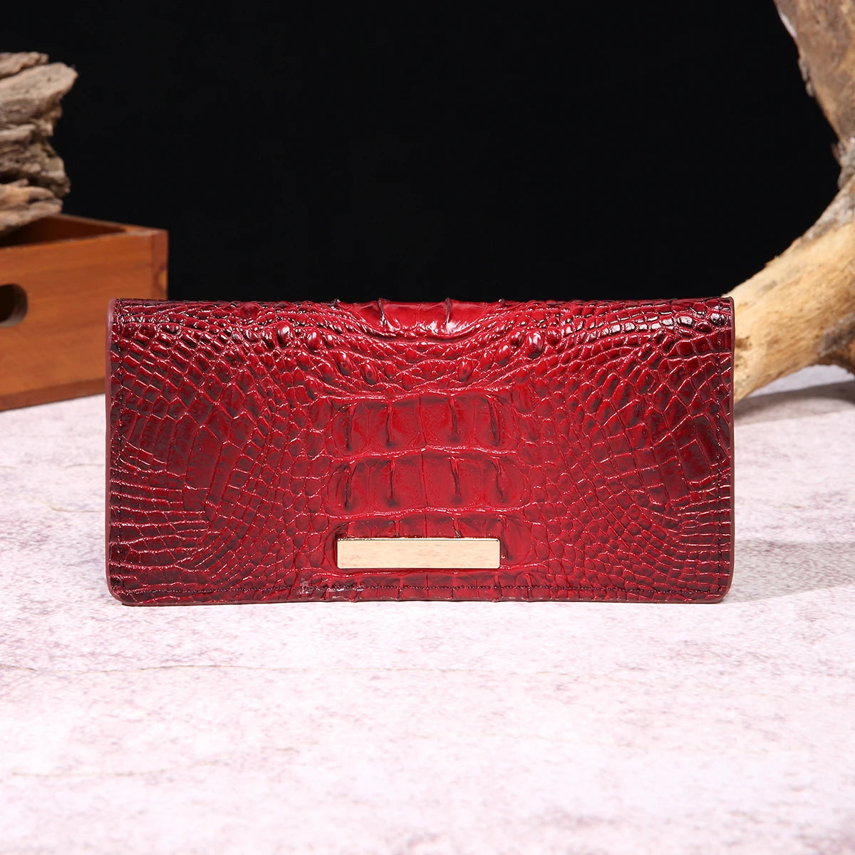 Fashionable crocodile wallet - WineRed POLITICSLADY